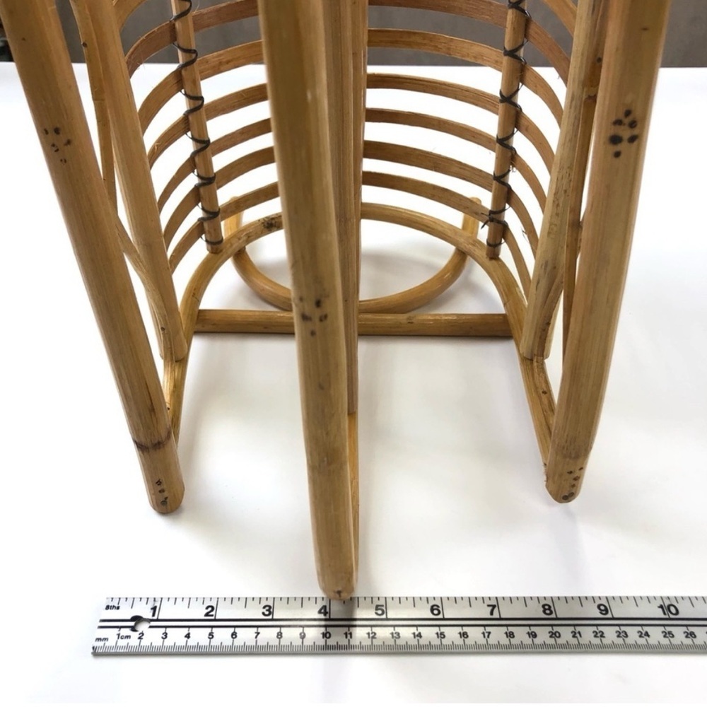Vintage Rattan Magazine Rack - Natural Brown - Picture 8 of 10